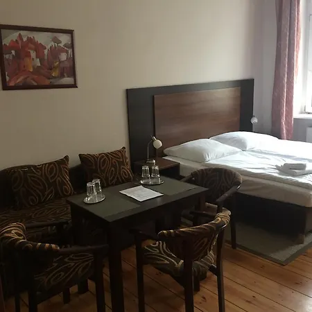 ゲストハウス ペンション クラシック 2*