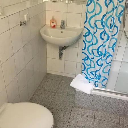 ゲストハウス ペンション クラシック ベルリン