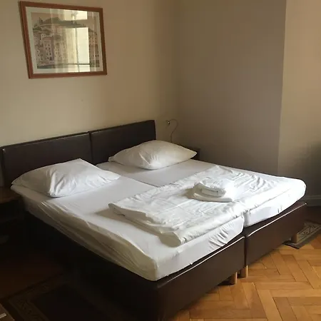 ゲストハウス ペンション クラシック 2*