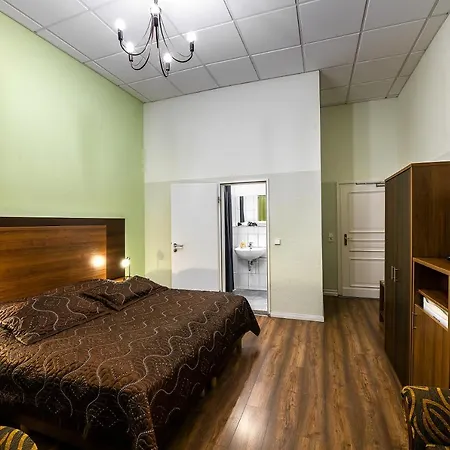 ペンション クラシック ゲストハウス ベルリン